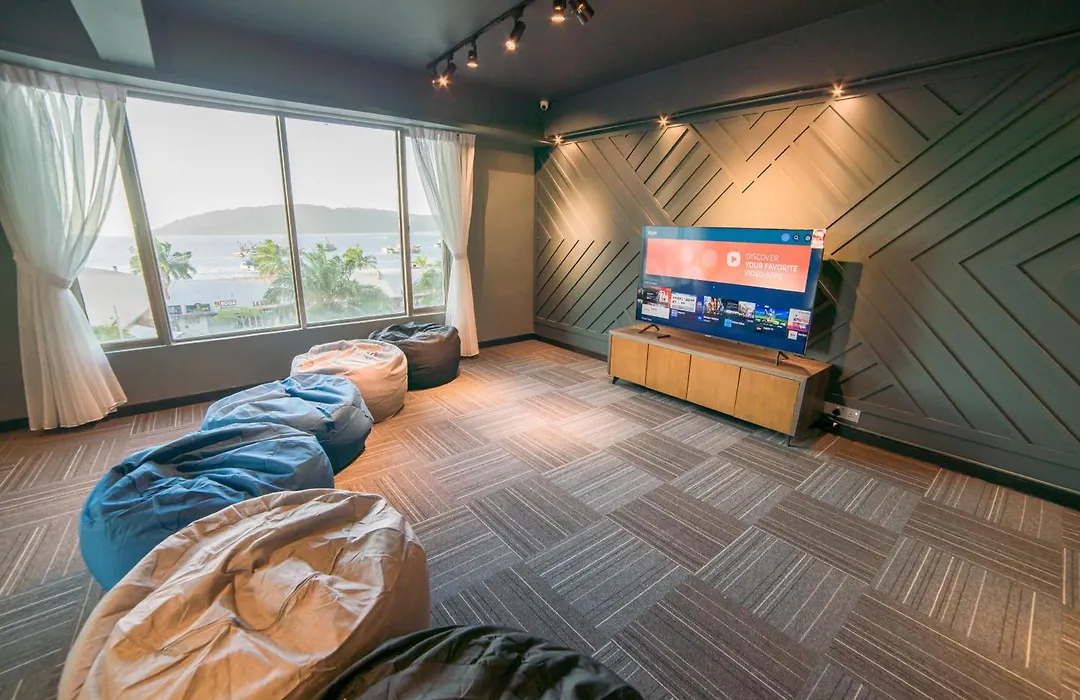 Homy Seafront Hostel-1