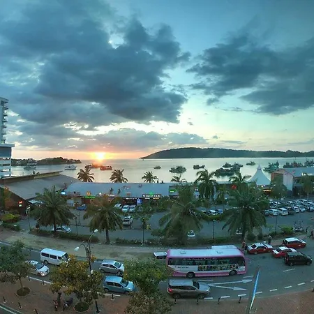 Homy Seafront Hostel-3